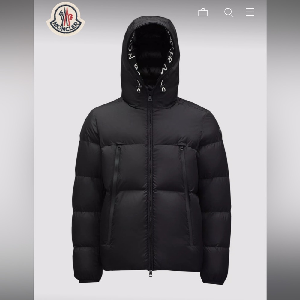 Moncler Men’s MONTCLA SHORT DOWN JACKET
